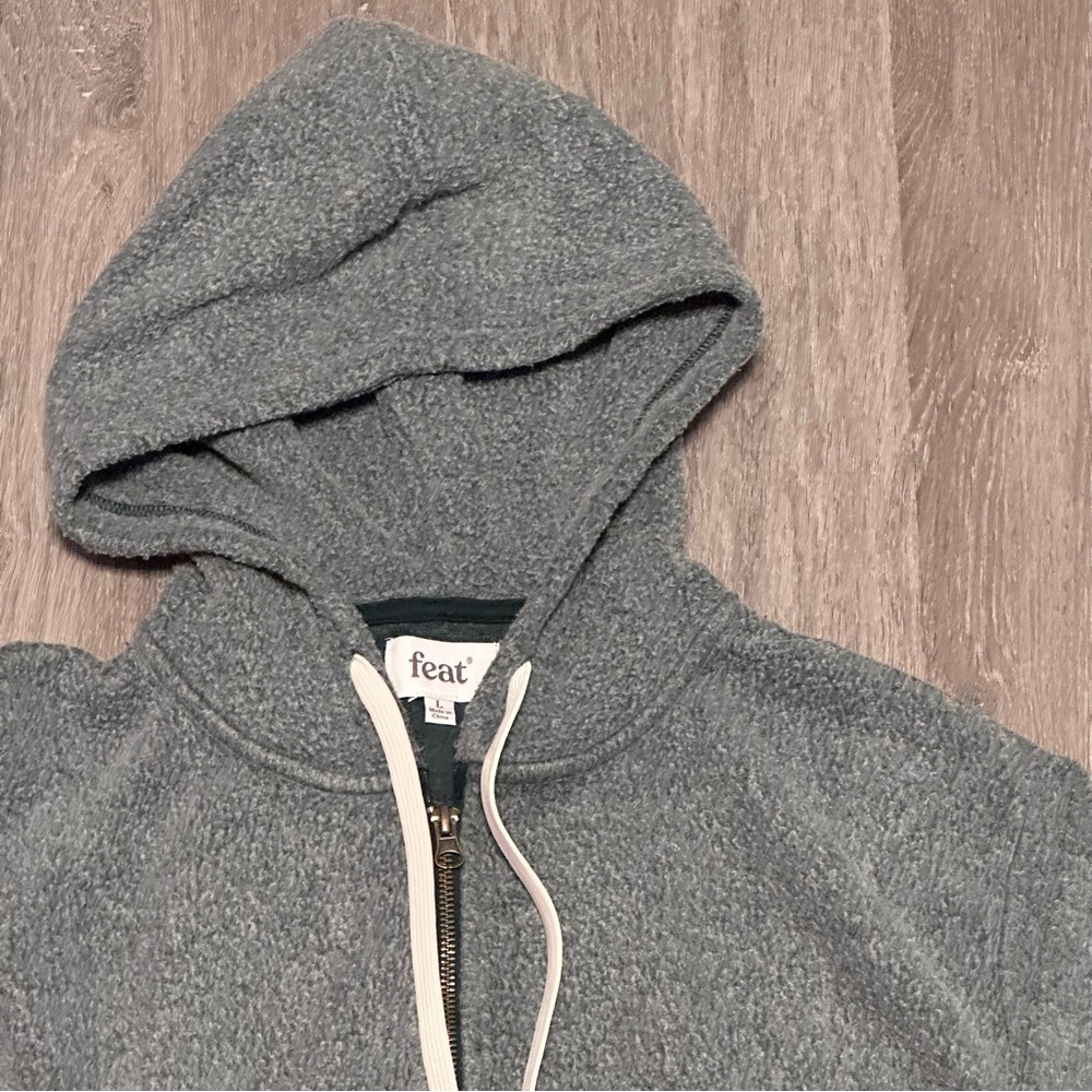 Feat | Large | Rainforest BlanketBlend™️ Zip Up Hoodie - NWT!